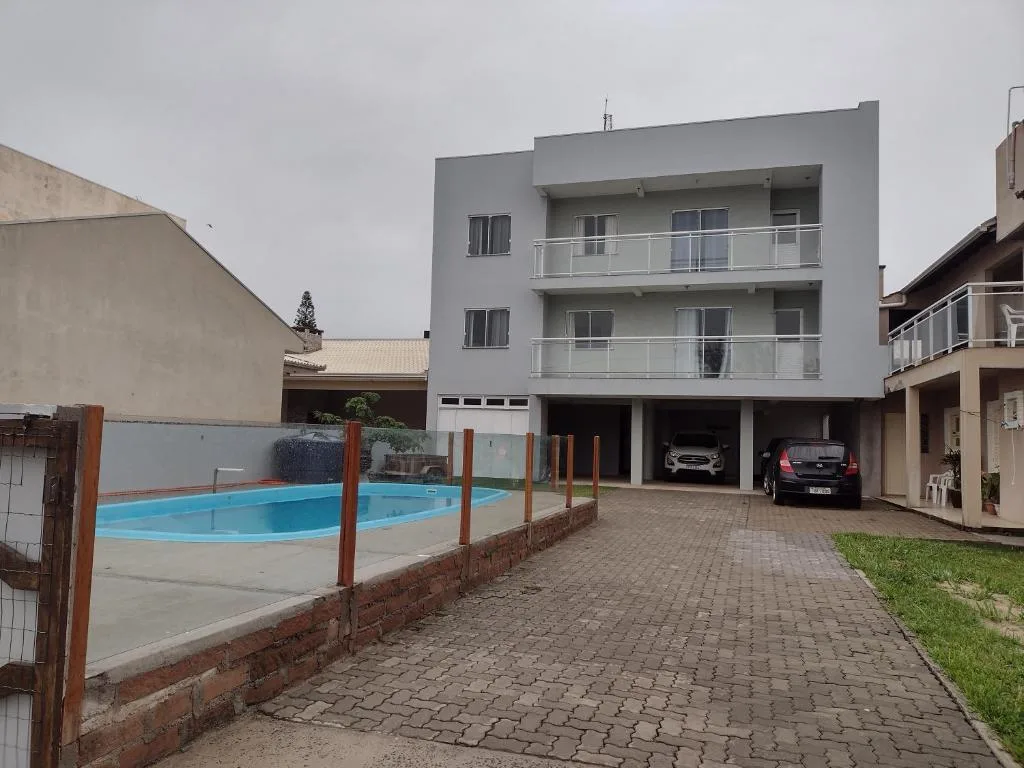 Férias Praia Real 100m do mar, Torres, na Rua Quatro em Torres/RS