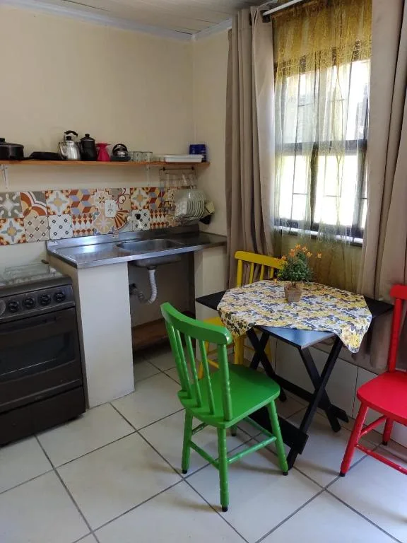 kitinetes Atômico, Torres, na 410 Rua Amoritas em Torres/RS — foto 3