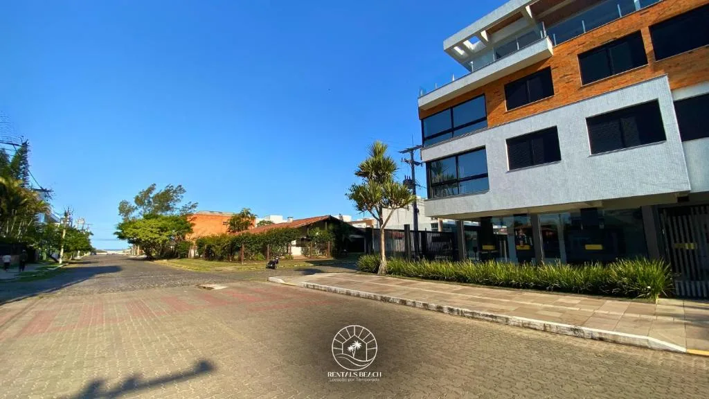 Apartamentos de Temporada Casa Carmel, Torres, na 432 Rua Sete de Setembro em Torres/RS — foto 43