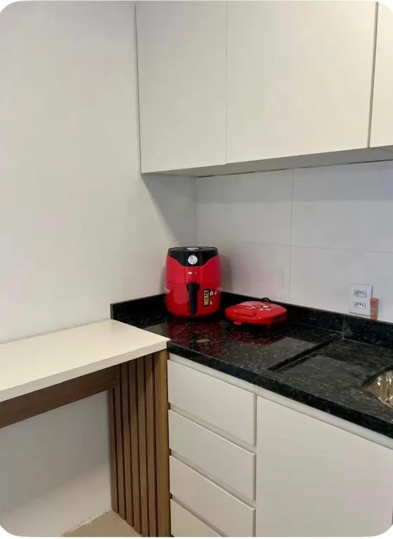 Suíte completa com cozinha próximo ao mar, Torres, na Estrada dos Cunhas, 1620 Apto 01, térreo com escada em Torres/RS — foto 7