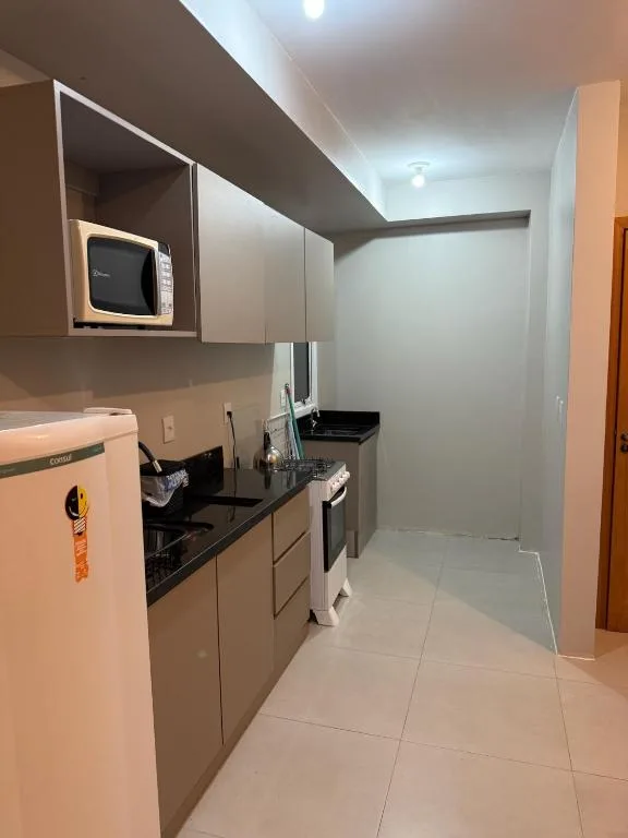 Ótimo apto 50m da areia 2Q 2 banheiros churrasqueira c vista mar 205, Torres, na Rua Nossa Senhora dos Navegantes em Torres/RS — foto 4