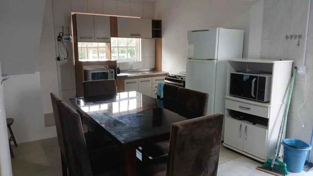 Bela Casa em meio a natureza e perto do mar, Torres, na R. das Amendoeiras, 101 em Torres/RS — foto 2