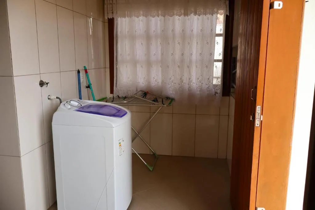 Casa para toda familia com dois pisos isolados com piscina em torres, Torres, na R. Luíz em Torres/RS — foto 4