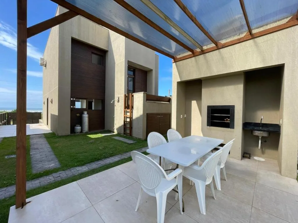 Casa de luxo com piscina a beira mar em torres, Torres, na Av. Beira Mar em Torres/RS — foto 5