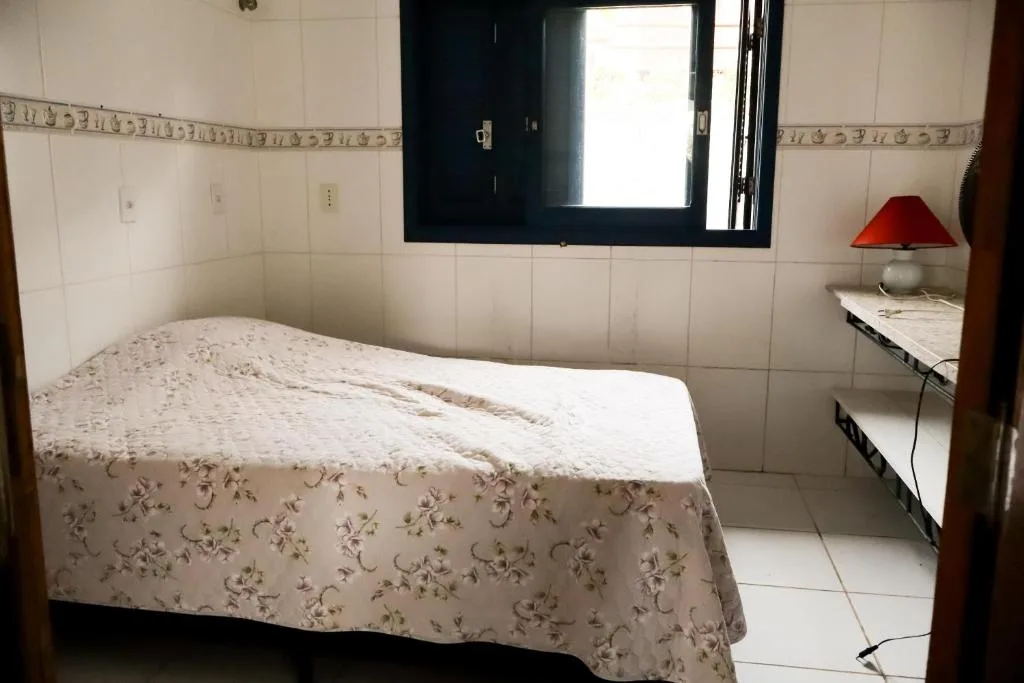 Casa com piscina patio e campinho em torres 1 quadra mar, Torres, na R. das Acácias em Torres/RS — foto 8