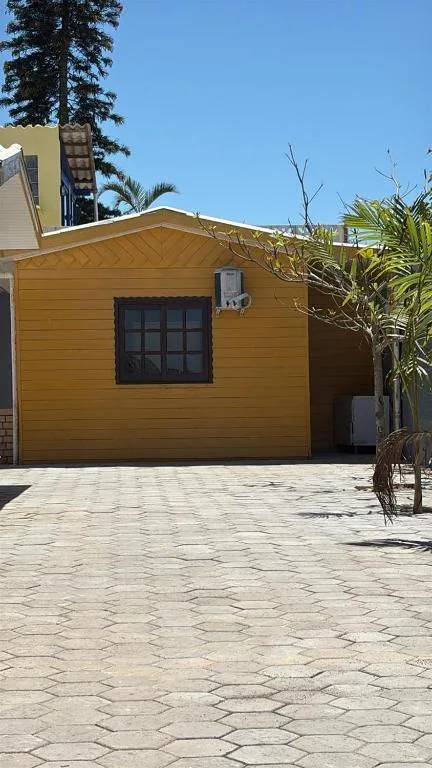Casa para 3 pessoas com patio e piscina em torres, Torres, na Rua SáoTomé em Torres/RS