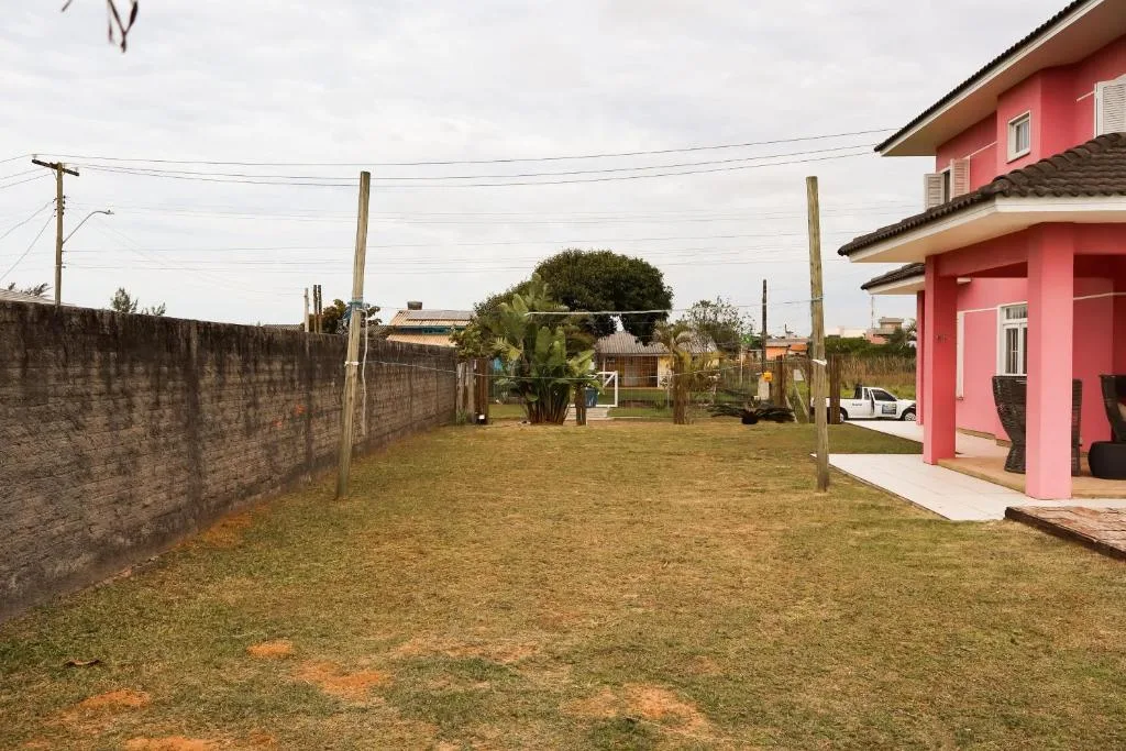 Casa completa com piscina a 1 quadra do mar em torres, Torres, na R. São Miguel em Torres/RS — foto 7
