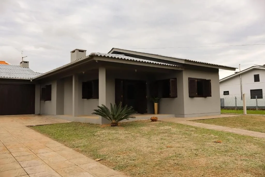 Casa com Piscina e conforto em torres pertinho do mar, Torres, na Rua João Balardin em Torres/RS — foto 9
