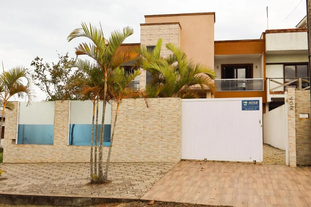 Casa com Piscina a 3 quadras do mar em Torres para 8 pessoas, Torres, na R. Santa Vitória em Torres/RS — foto 6