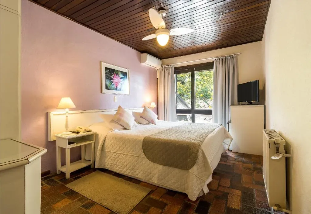 Vila Suzana Parque Hotel, Canela, na Cel. Theobaldo Fleck em Canela/RS — foto 2