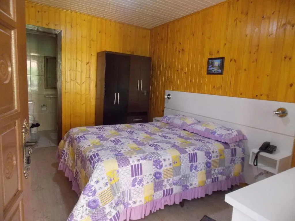 Pousada Villa Fiorita, Canela, na Rua Olímpio Trombini, N. em Canela/RS — foto 31