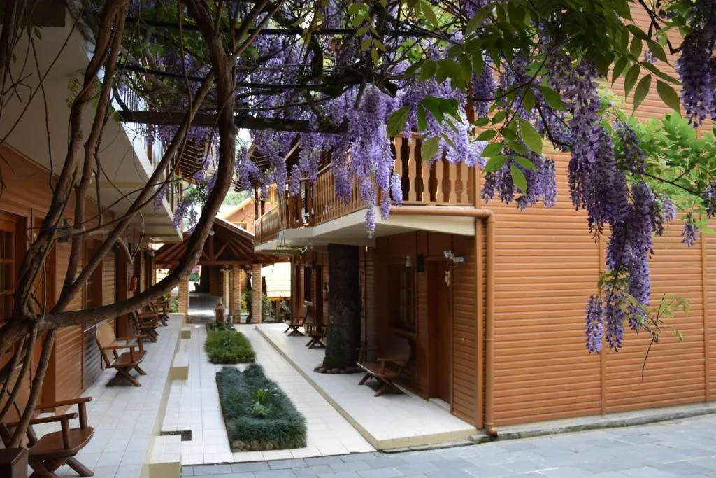 Pousada Villa Fiorita, Canela, na Rua Olímpio Trombini, N. em Canela/RS — foto 35