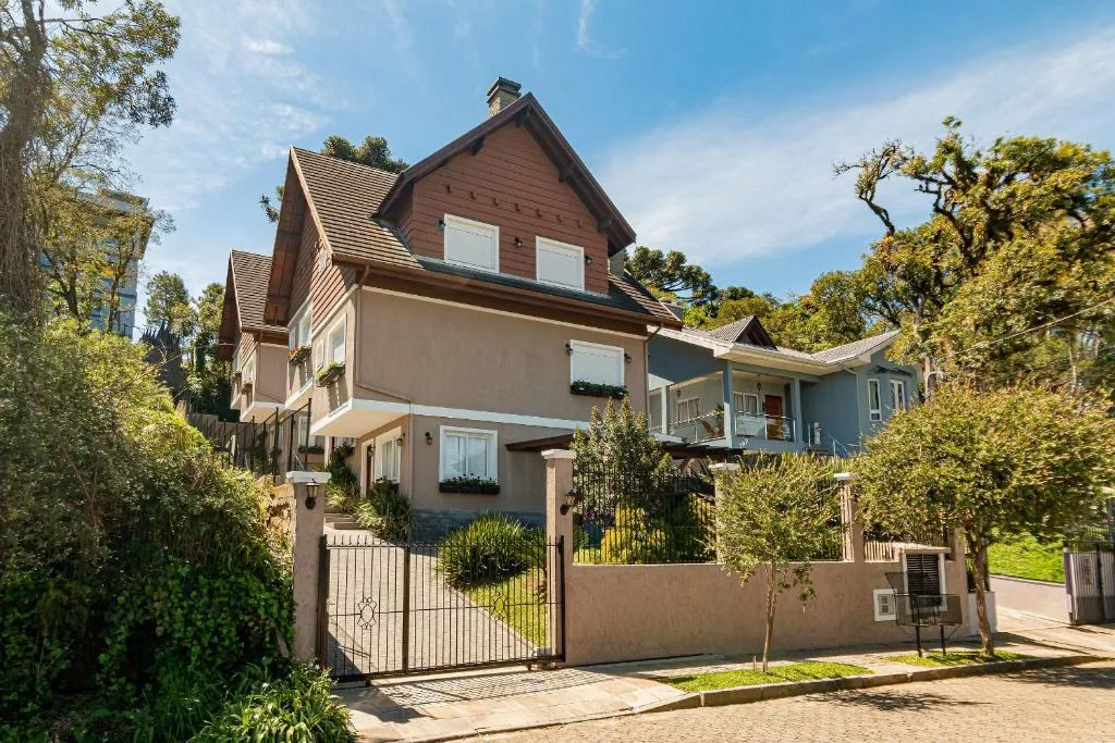 Casa Paris em condomínio até 8 p, excelente, Canela, na 93 Paris em Canela/RS — foto 37