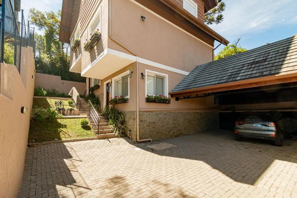 Casa Paris em condomínio até 8 p, excelente, Canela, na 93 Paris em Canela/RS — foto 39