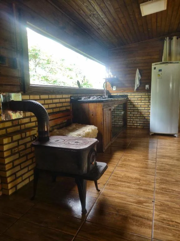 CHALÉ ALPES DOS ANJOS TUDO NUM SÓ LUGAR NATUREZA MOBILIA COMPLETA ESPAÇOSO SEM STRESS A 2 KM DO CENTRO DE CANELA rs, Canela, na Cezari vacari 1100 Casa em Canela/RS — foto 26