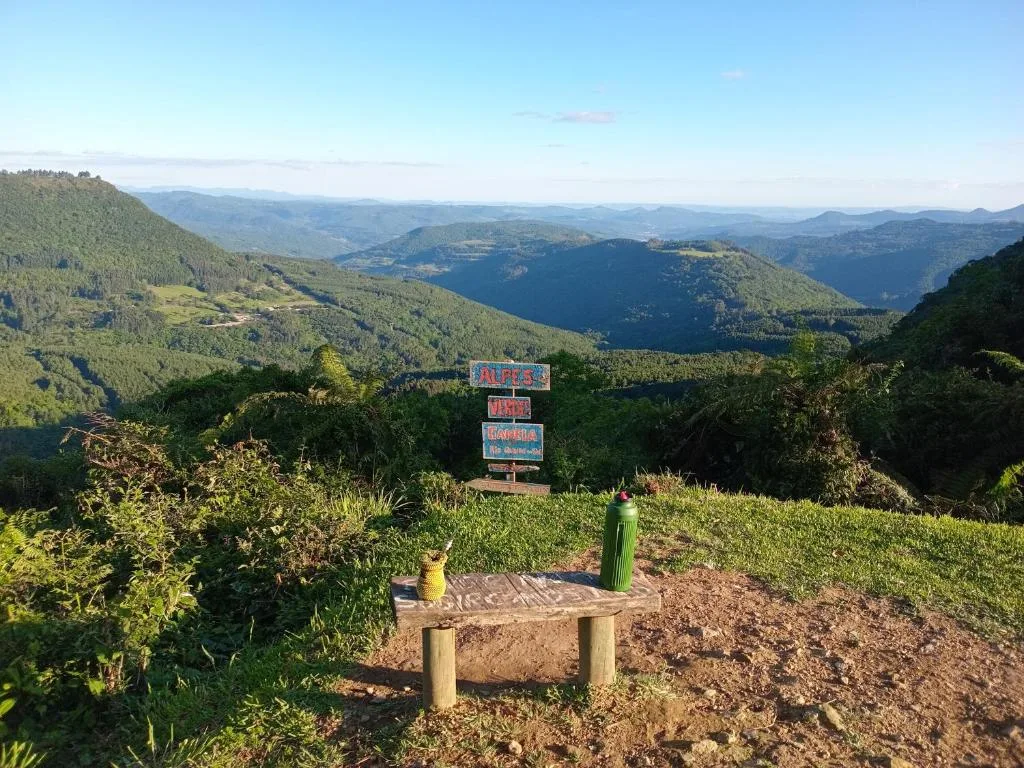 CHALÉ ALPES DOS ANJOS TUDO NUM SÓ LUGAR NATUREZA MOBILIA COMPLETA ESPAÇOSO SEM STRESS A 2 KM DO CENTRO DE CANELA rs, Canela, na Cezari vacari 1100 Casa em Canela/RS — foto 29