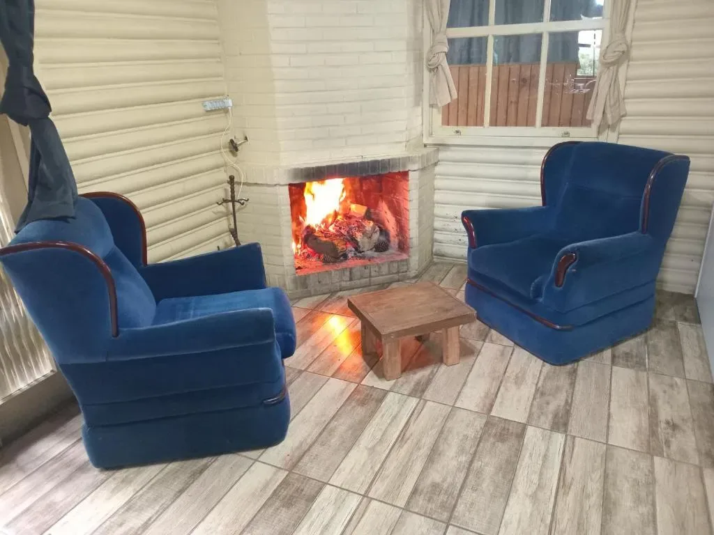 CHALÉ ALPINO RAIZ TODO MOBILIADO COM 2 QUARTOS COZINHA SALA BANHEIRO NATUREZA 2 KM centro de Canela rs, Canela, na Rua Cezare Vaccari 1100 Alpes Verdes Casa em Canela/RS — foto 17