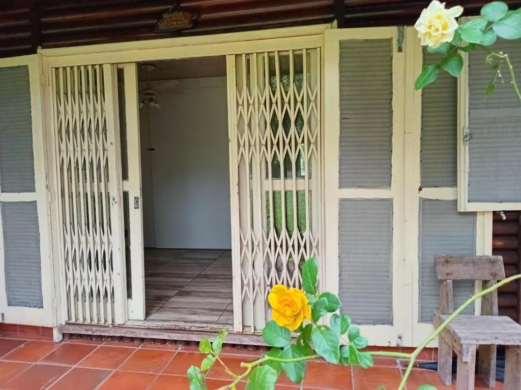 CHALÉ ALPINO RAIZ TODO MOBILIADO COM 2 QUARTOS COZINHA SALA BANHEIRO NATUREZA 2 KM centro de Canela rs, Canela, na Rua Cezare Vaccari 1100 Alpes Verdes Casa em Canela/RS — foto 18
