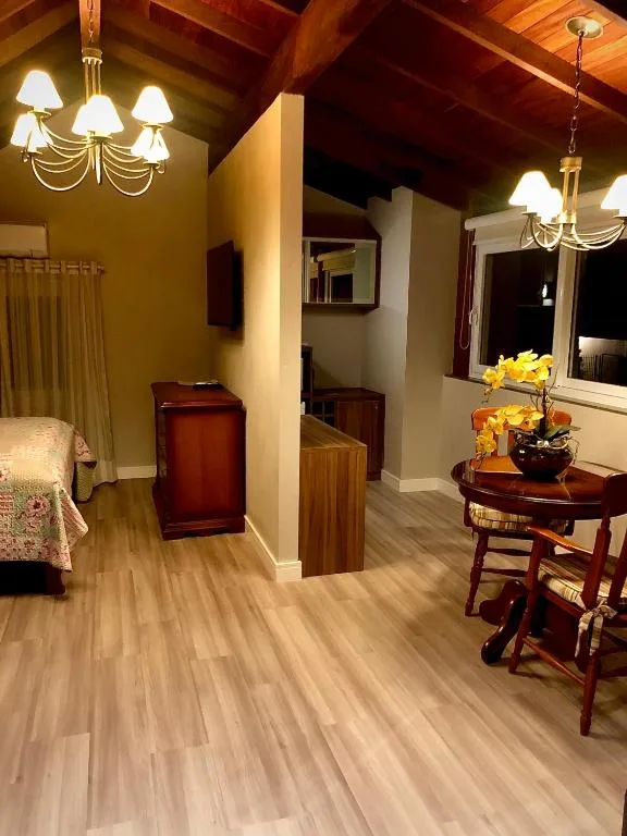 Residencial Jardim dos Pinheiros 279, Canela, na R. Pedro Luiz de Oliveira em Canela/RS — foto 8
