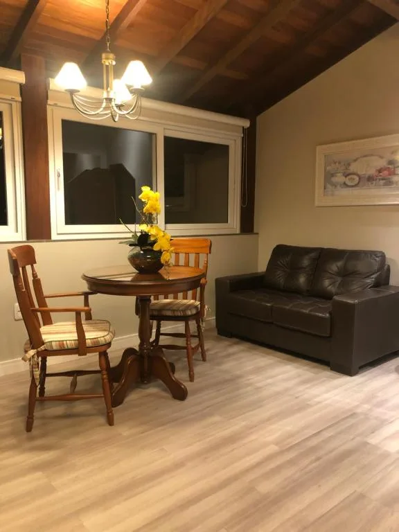 Residencial Jardim dos Pinheiros 279, Canela, na R. Pedro Luiz de Oliveira em Canela/RS — foto 11