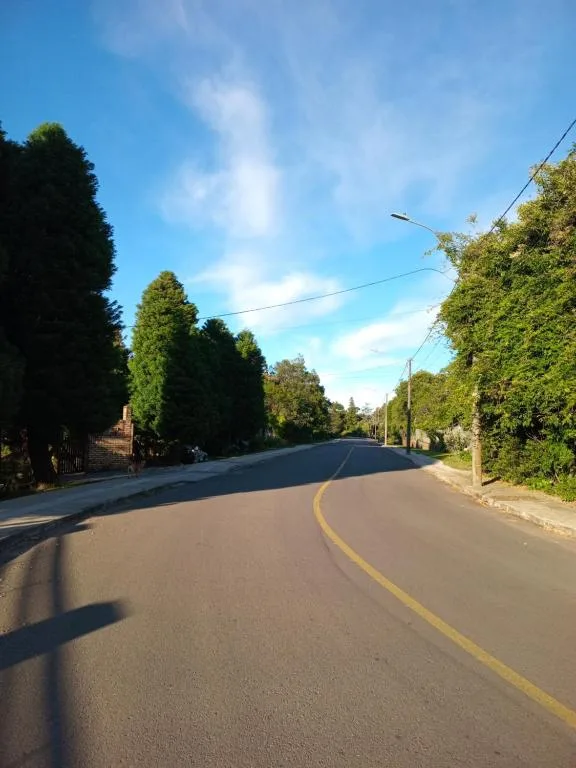 CHALÉ ALPINO RAIZ TODO MOBILIADO COM 2 QUARTOS COZINHA SALA BANHEIRO NATUREZA 2 KM centro de Canela rs, Canela, na Rua Cezare Vaccari 1100 Alpes Verdes Casa em Canela/RS — foto 25