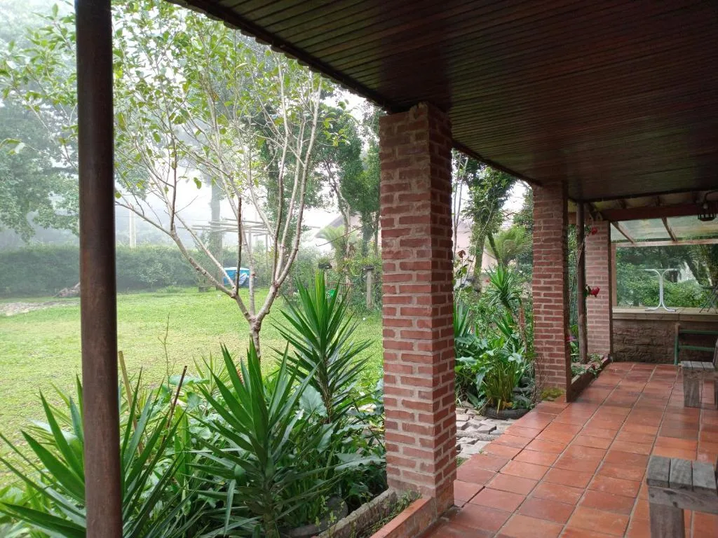 CHALÉ ALPINO RAIZ TODO MOBILIADO COM 2 QUARTOS COZINHA SALA BANHEIRO NATUREZA 2 KM centro de Canela rs, Canela, na Rua Cezare Vaccari 1100 Alpes Verdes Casa em Canela/RS — foto 30