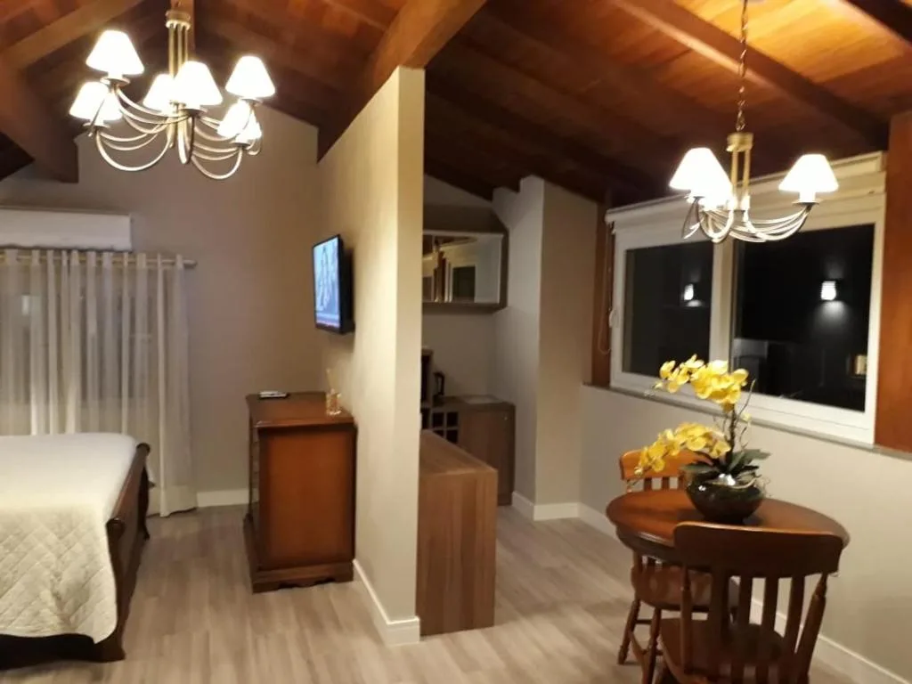 Residencial Jardim dos Pinheiros 279, Canela, na R. Pedro Luiz de Oliveira em Canela/RS — foto 29