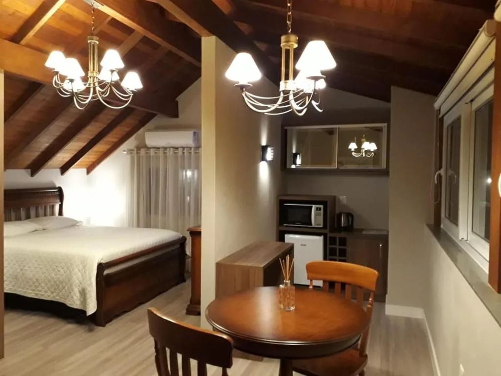 Residencial Jardim dos Pinheiros 279, Canela, na R. Pedro Luiz de Oliveira em Canela/RS — foto 42