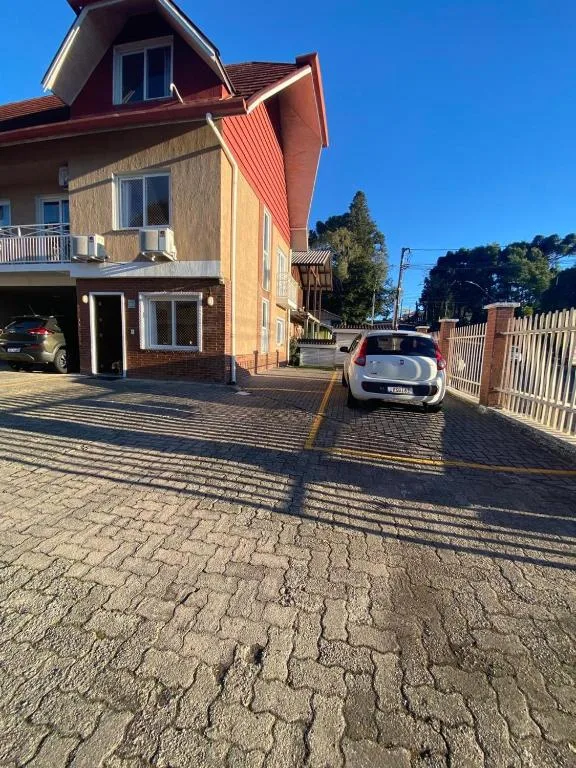 Casa11 triplex no centro , Próximo da igreja de pedra, Canela, na Rua Teixeira Soares em Canela/RS — foto 30