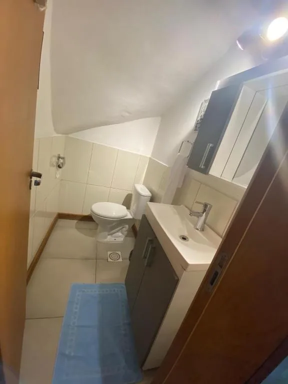 Casa11 triplex no centro , Próximo da igreja de pedra, Canela, na Rua Teixeira Soares em Canela/RS — foto 31