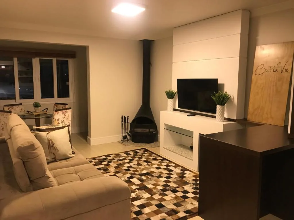 Apartamento Baviera, Canela, na Rua Felisberto Soares, Apto. em Canela/RS