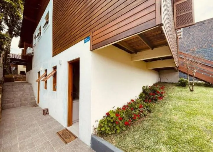 Recanto da Maria Vitoria - Apartamento 01, Canela, na Rua Berlim em Canela/RS — foto 6