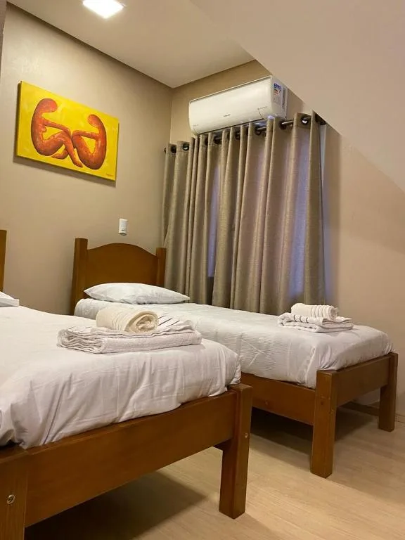 Casa12 Triplex no centro , próximo a Cátedra de pedra, Canela, na Rua Teixeira Soares em Canela/RS — foto 7