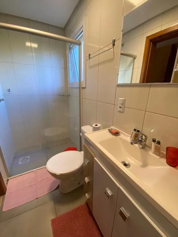 Casa12 Triplex no centro , próximo a Cátedra de pedra, Canela, na Rua Teixeira Soares em Canela/RS — foto 8