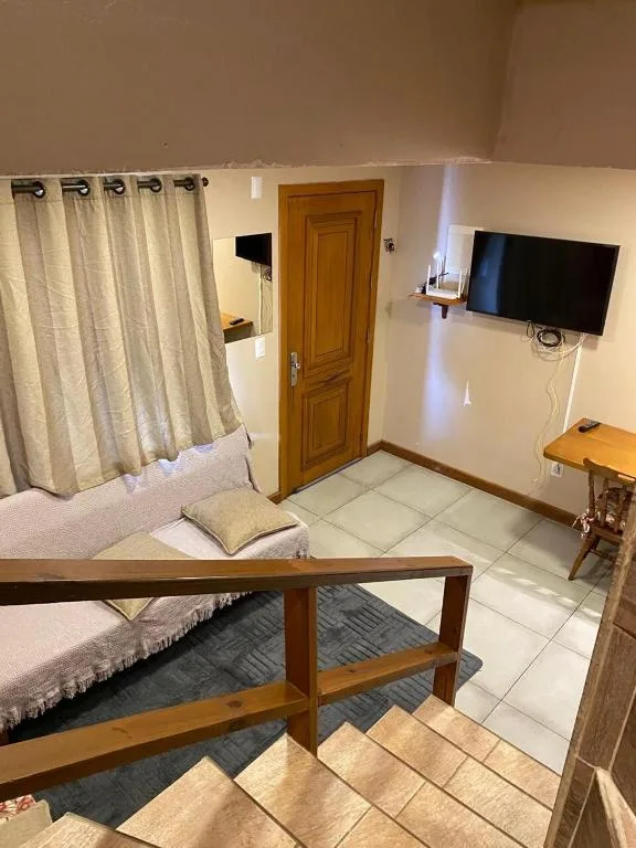 Casa12 Triplex no centro , próximo a Cátedra de pedra, Canela, na Rua Teixeira Soares em Canela/RS — foto 9