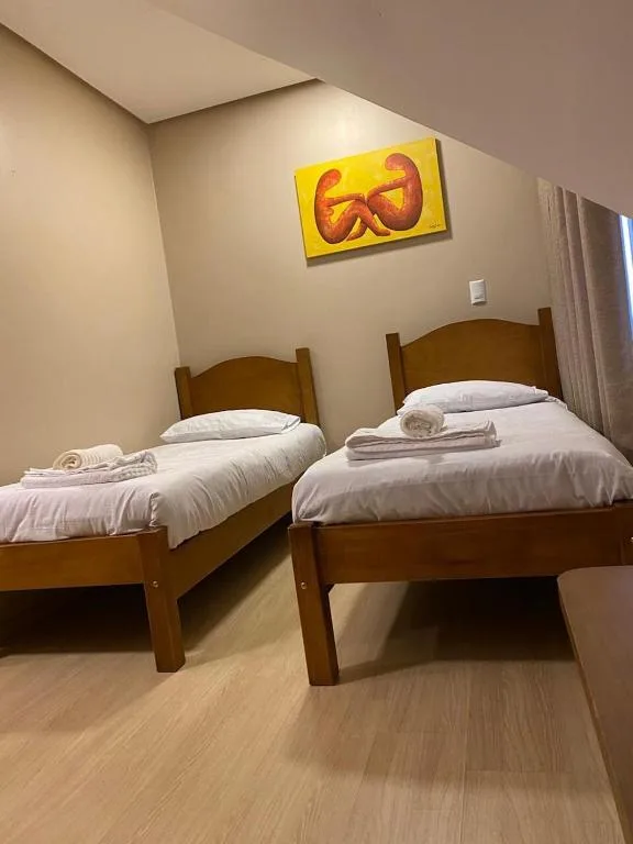 Casa12 Triplex no centro , próximo a Cátedra de pedra, Canela, na Rua Teixeira Soares em Canela/RS — foto 24