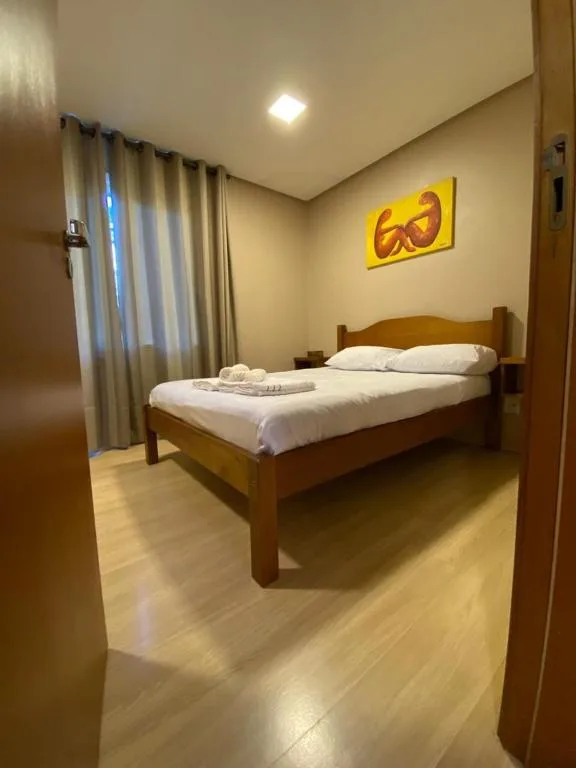 Casa12 Triplex no centro , próximo a Cátedra de pedra, Canela, na Rua Teixeira Soares em Canela/RS — foto 25