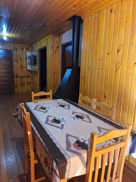 Casa Encantos da Serra, Canela, na 191 Rua João de Deus Palhano Casa Verniz em Canela/RS — foto 2