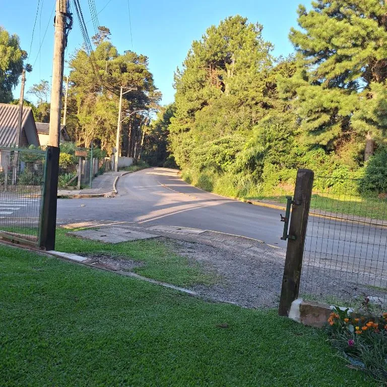 Casa Encantos da Serra, Canela, na 191 Rua João de Deus Palhano Casa Verniz em Canela/RS — foto 7