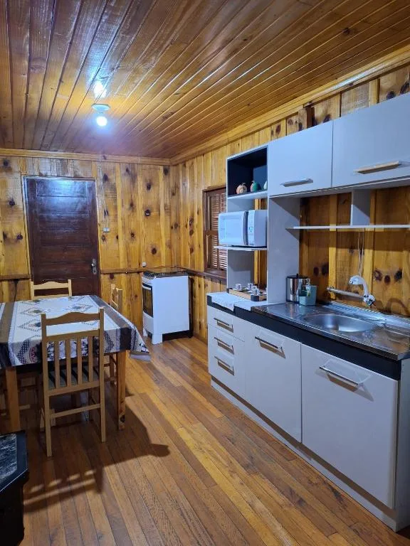 Casa Encantos da Serra, Canela, na 191 Rua João de Deus Palhano Casa Verniz em Canela/RS — foto 12
