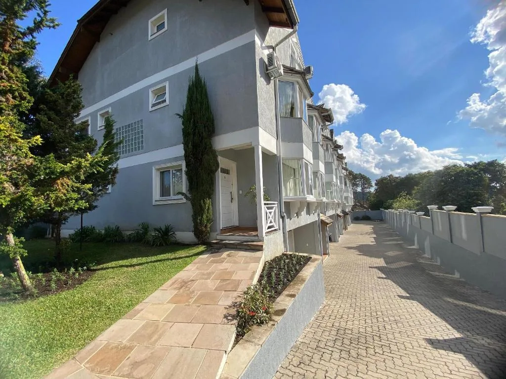 Casa triplex ampla e aconchegante., Canela, na Rua Fernando Ferrari, 227 CASA em Canela/RS — foto 6