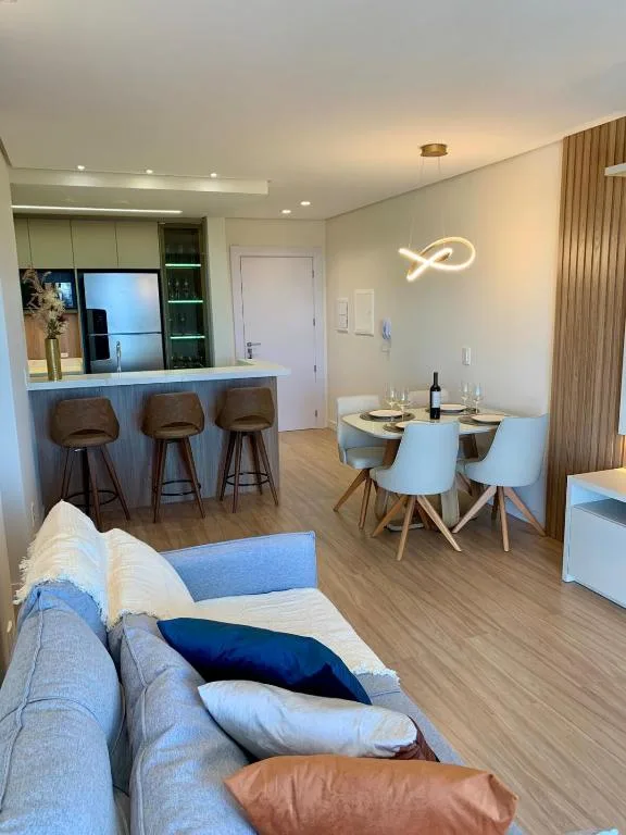 Apartamento NOVO - COBERTURA- Apenas 2 Quadras e meia da Catedral de Pedra, Canela, na Rua Borges de Medeiros em Canela/RS — foto 4
