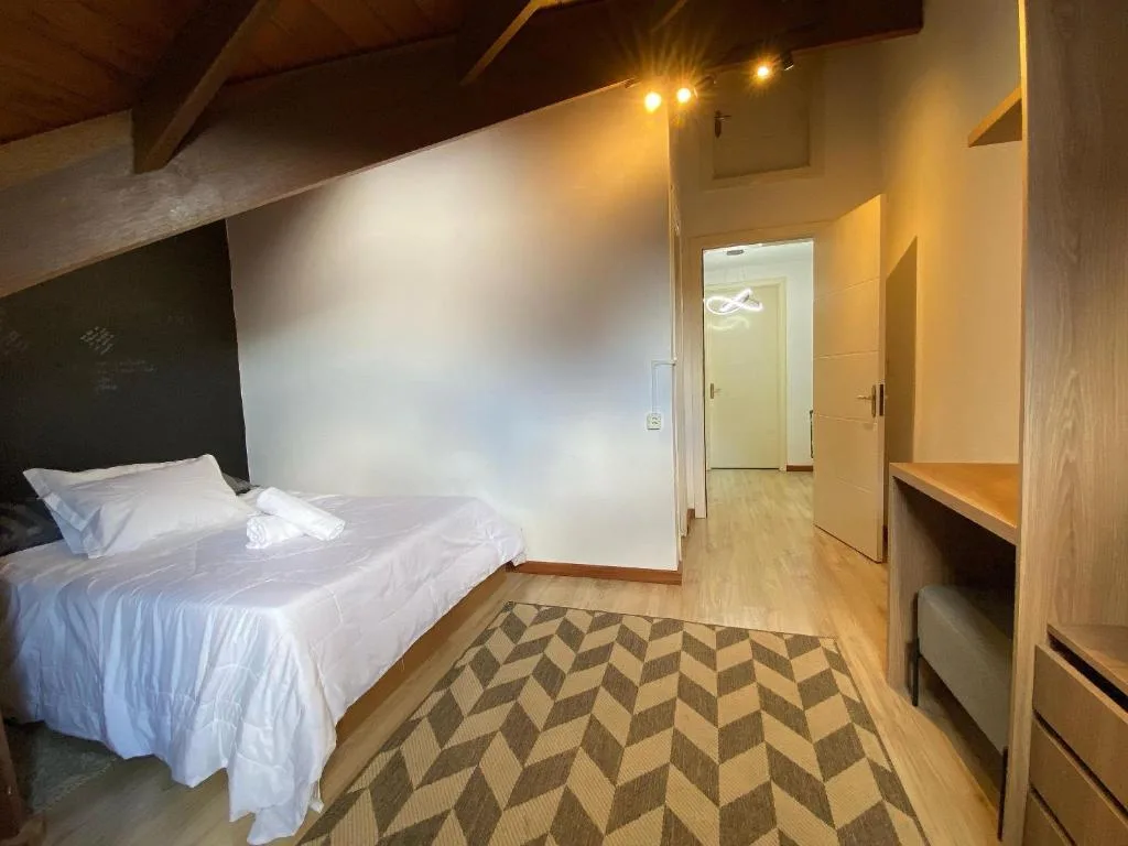 Casa triplex ampla e aconchegante., Canela, na Rua Fernando Ferrari, 227 CASA em Canela/RS — foto 13