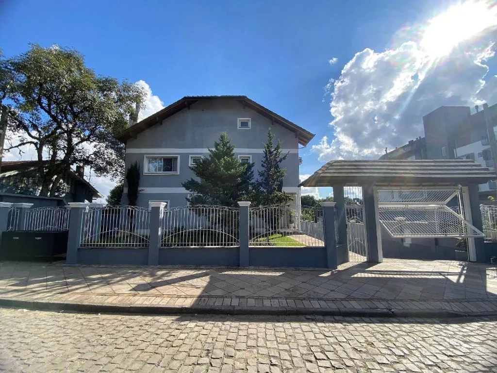 Casa triplex ampla e aconchegante., Canela, na Rua Fernando Ferrari, 227 CASA em Canela/RS — foto 25