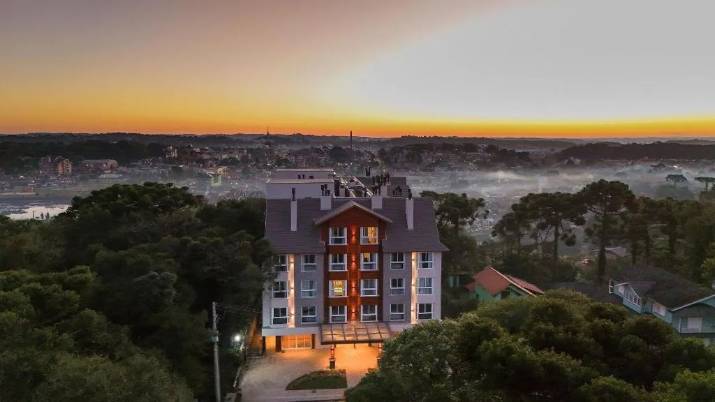 Flat Premium com Lareira e Piscina aquecida, Canela, na 77 Rua Minas Gerais em Canela/RS — foto 36