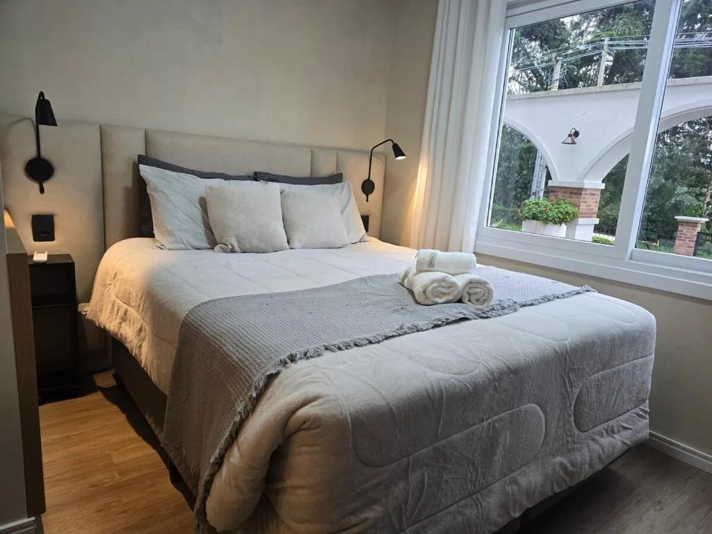 2 suítes Centro de Canela Lareira e Garagem, Canela, na Rua Tenente Manoel Corrêa, 205 - apto em Canela/RS — foto 12