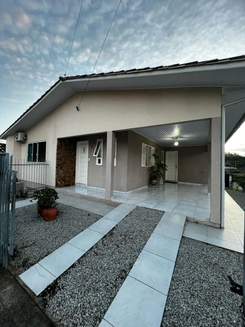 Casa com 3 Dormitórios sendo 1 suíte no bairro Estação em Urussanga/SC — foto 11