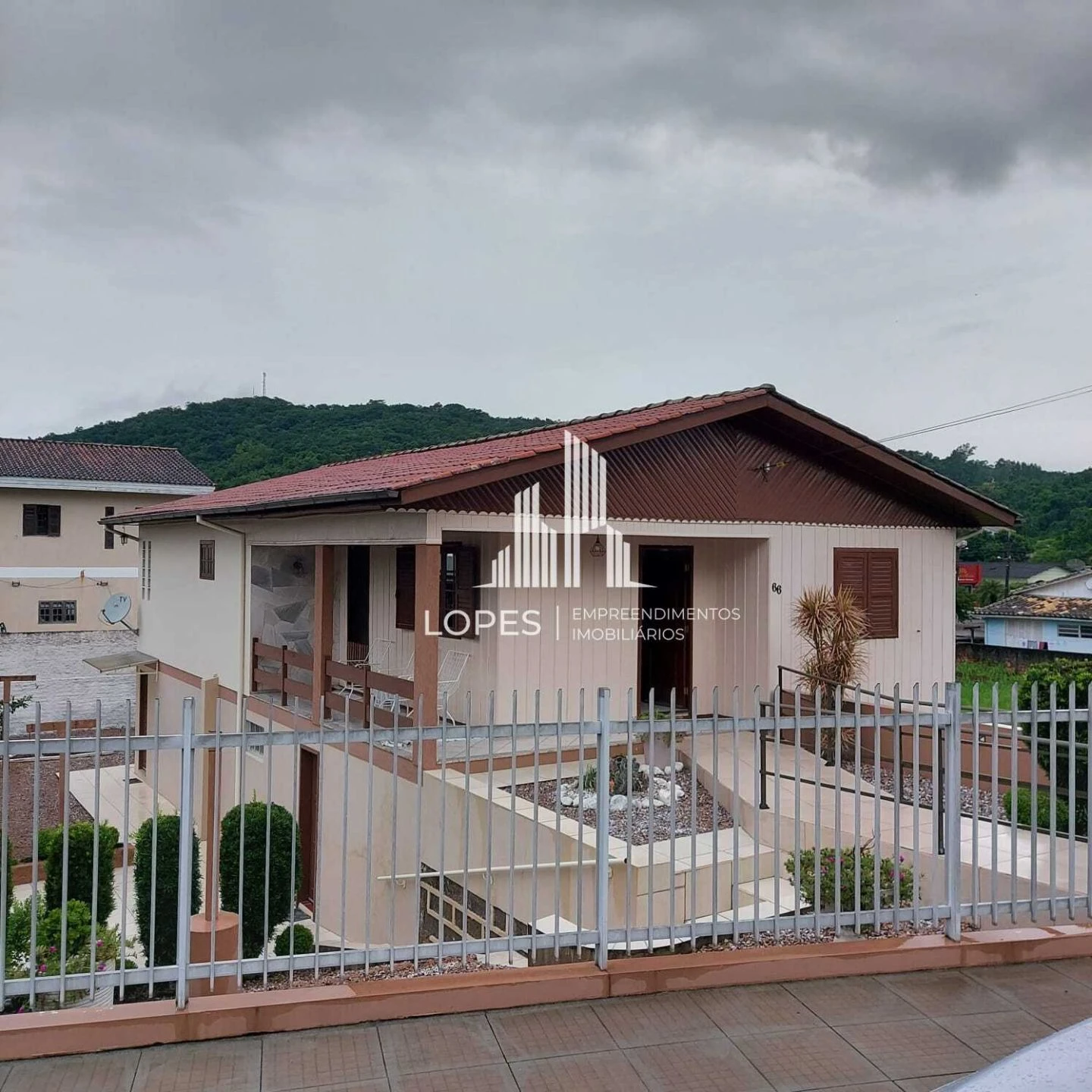 Casa Mista com 4 dormitórios no bairro estação em Urussanga/SC