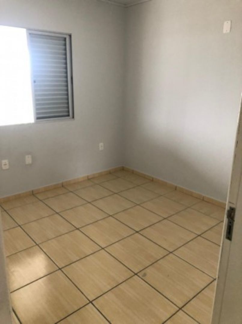 Casa com 2 dormitórios para alugar no bairro Sumaré em Lauro Muller — foto 12