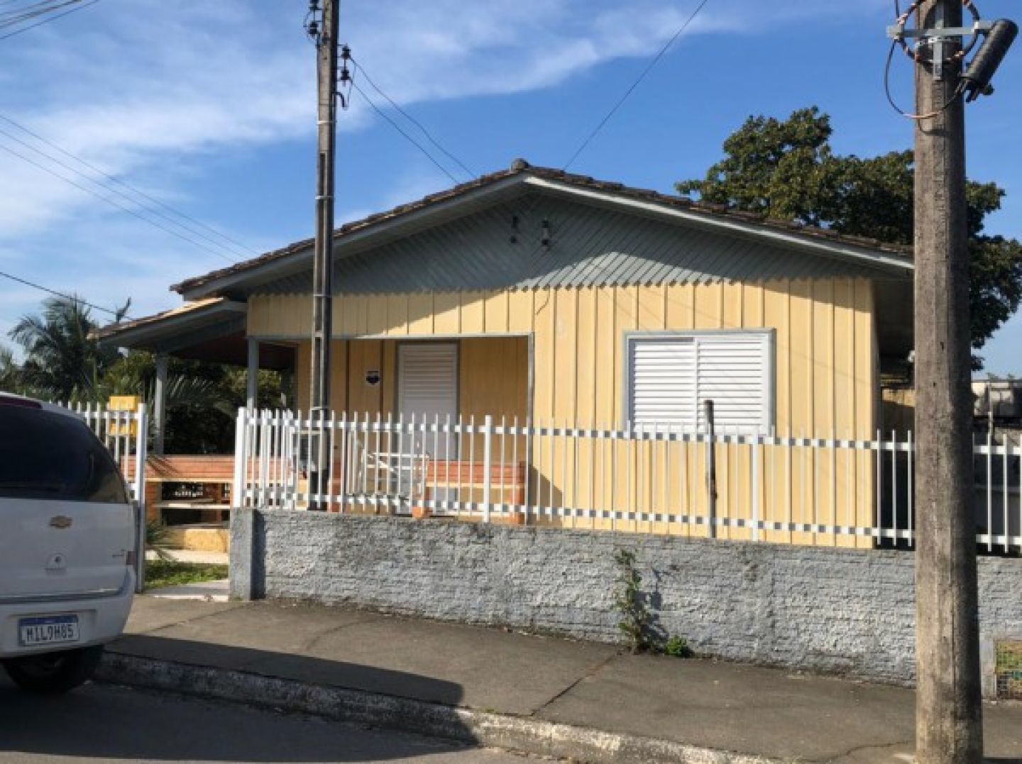Casa com 3 dormitórios para alugar no bairro Içarence em Lauro Muller/SC